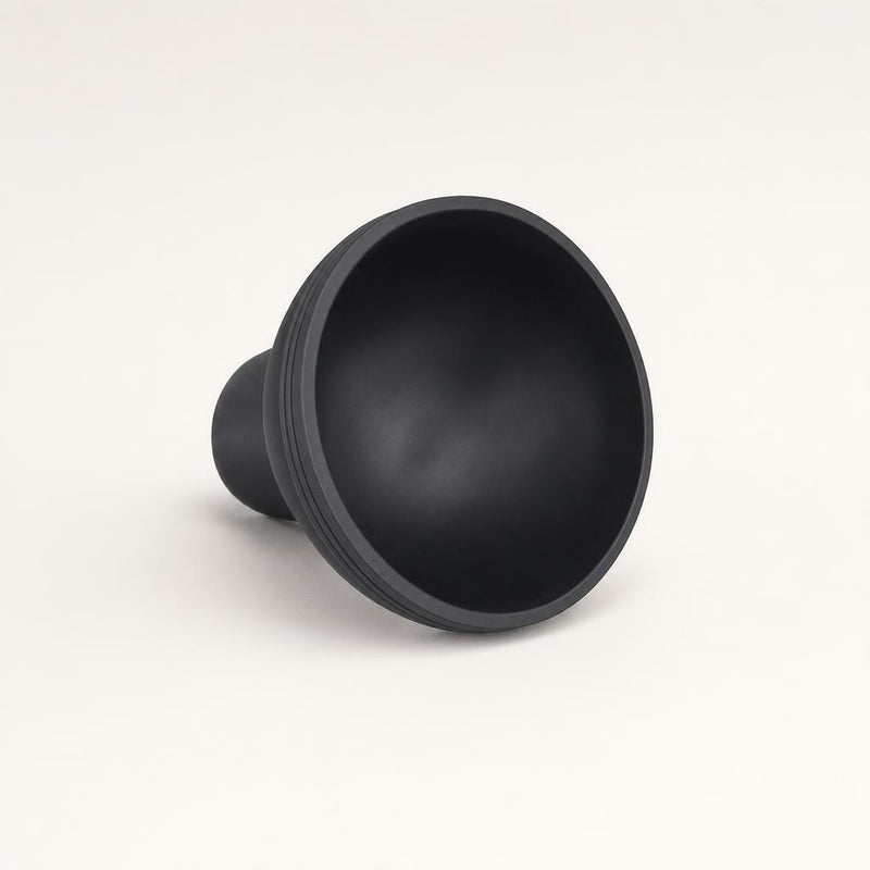 The silicone mouth from the inside: it's what holds the ball.